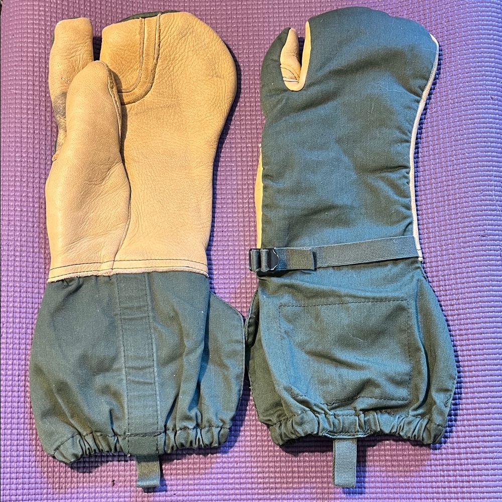 Two-Tone Olive Green and Tan leather and canvas Mittens with Strap-medium